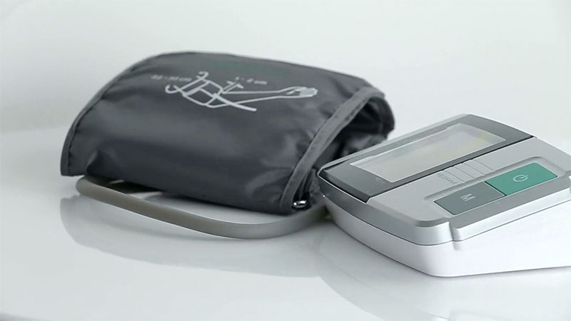 Nói đến máy đo huyết áp dễ sử dụng thì cũng không thể bỏ qua Medisana MTS, đây là chiếc máy đo huyết áp tốt nhất hiện nay